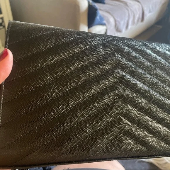 saint laurent grain de poudre matelasse chevron monogram chain wallet black - Picture 2 of 12